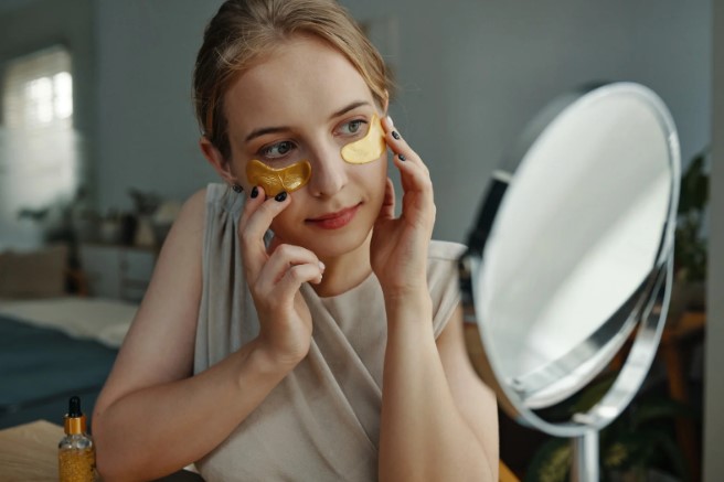 Етапи догляду за шкірою обличчя